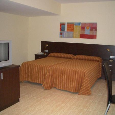 Hotel Pique Gandesa Room photo