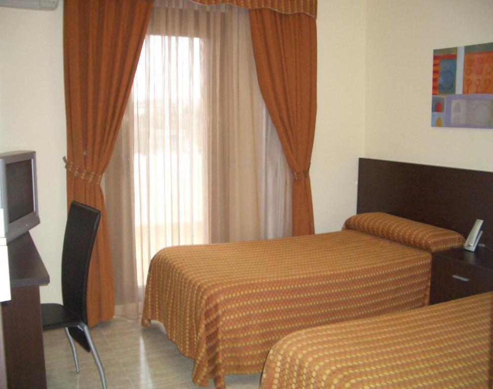 Hotel Pique Gandesa Room photo