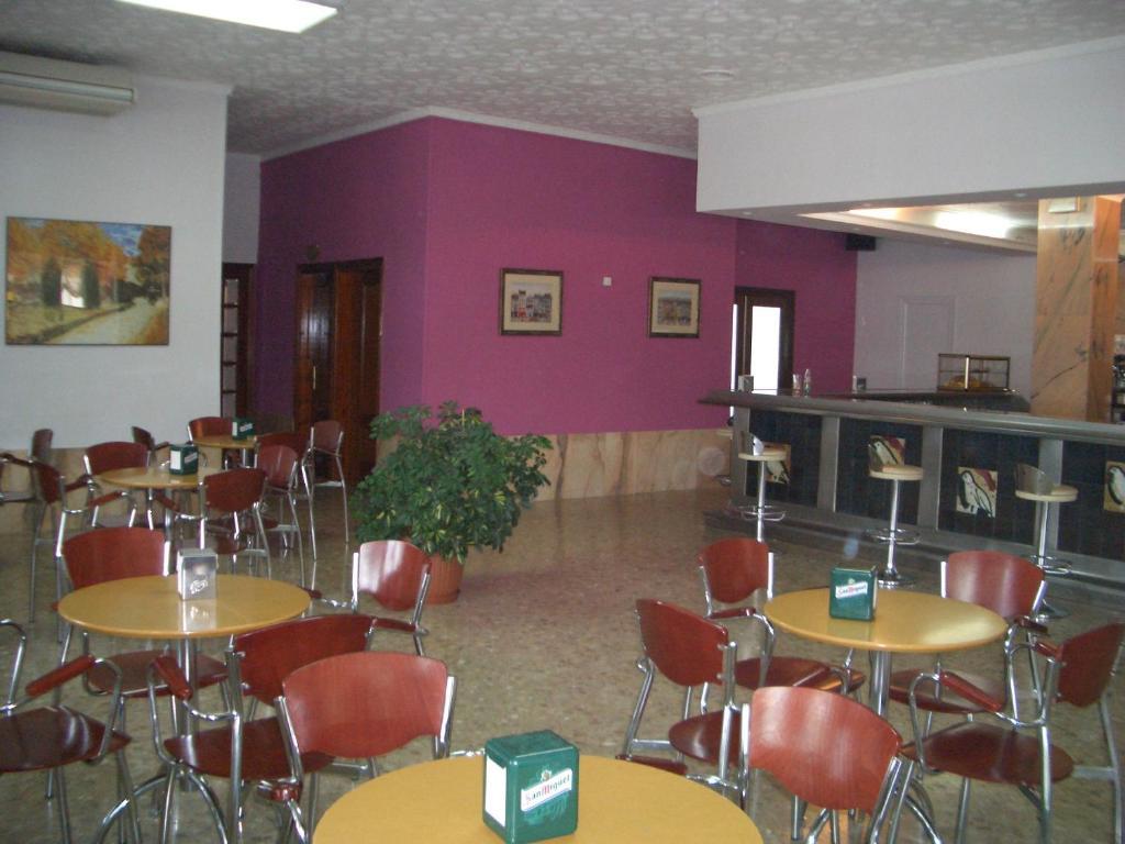 Hotel Pique Gandesa Exterior photo