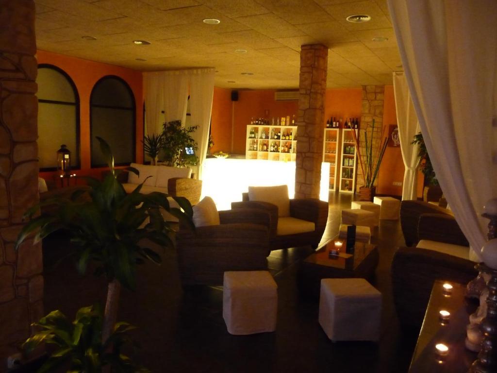 Hotel Pique Gandesa Exterior photo